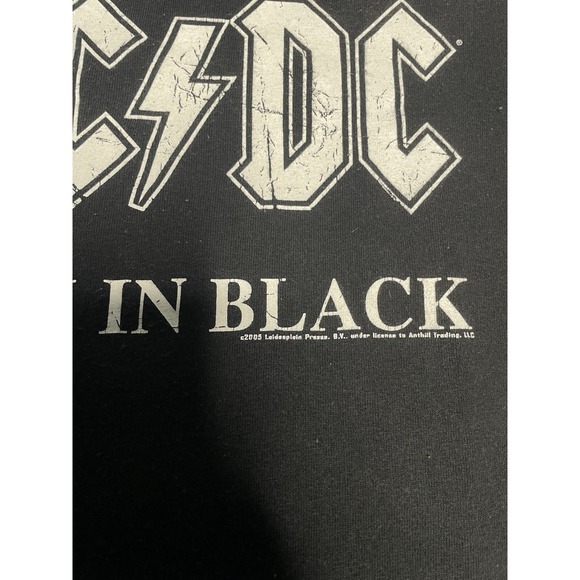 Vintage 2005 ACDC "Back In Black" T-shirt Mens XL Rock Metal Concert Band - Picture 2 of 12